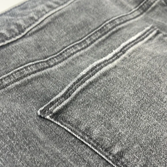 Universal Thread High Rise Distressed Crop Jeans - Picture 8 of 9